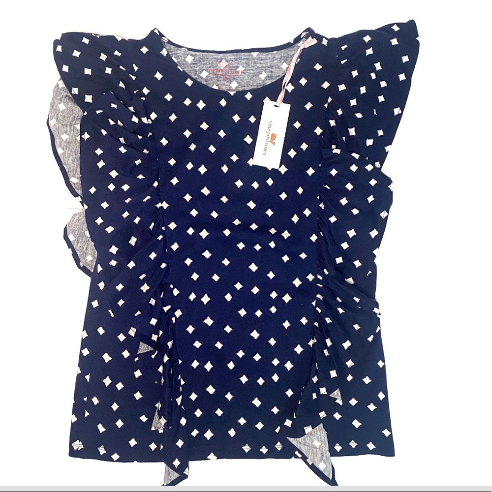 Vineyard Vines • sleeveless ruffle knit shirt